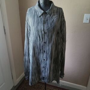 Men's Black and White Striped Button-Up Shirt